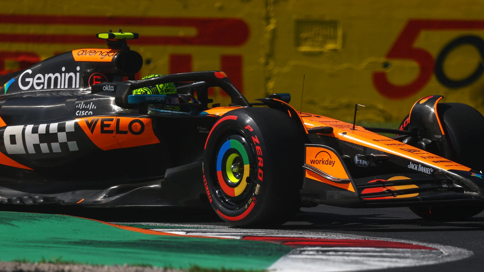 MONZA, ITALY - SEPTEMBER 06: Lando Norris of Great Britain driving the (4) McLaren MCL39 Mercedes